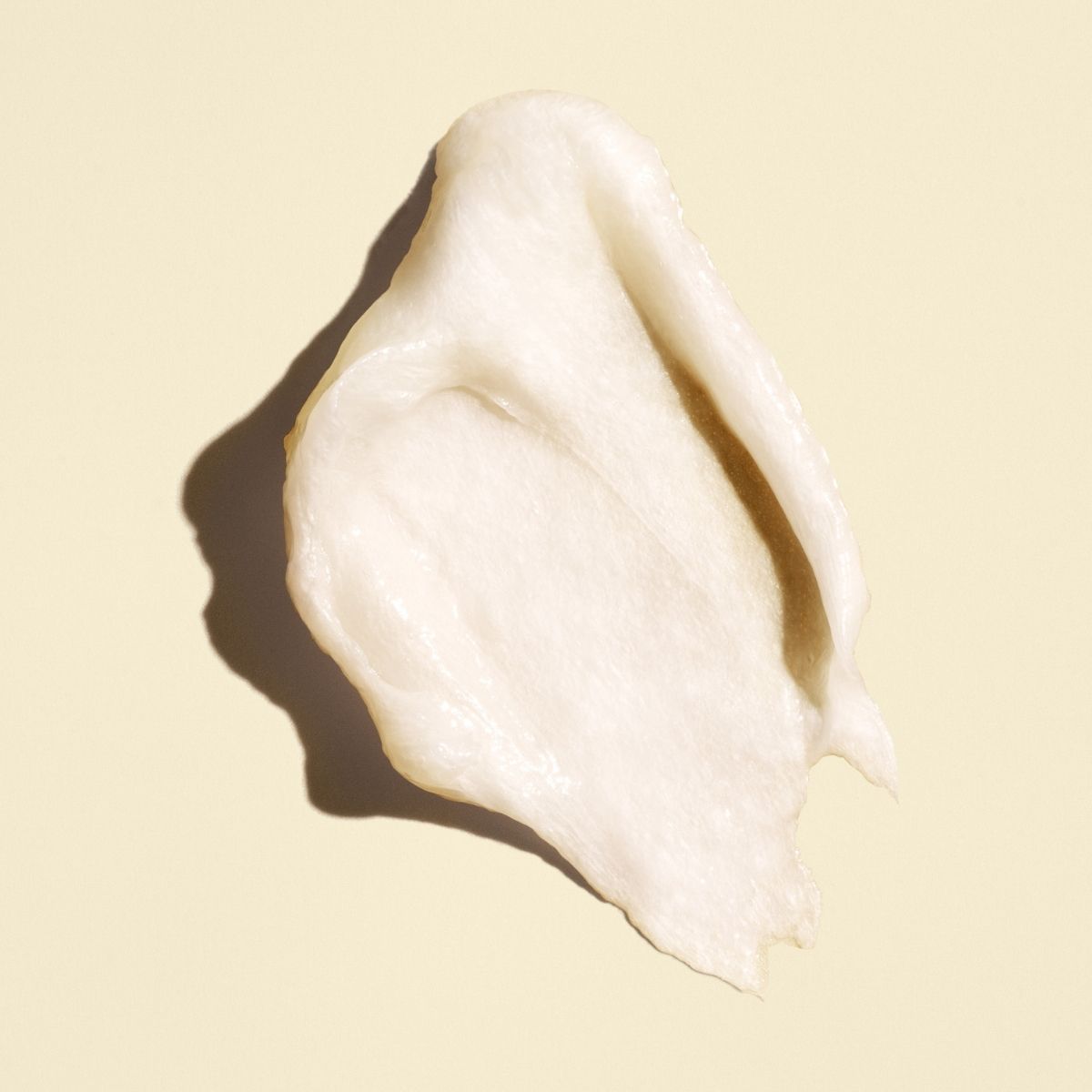 Oribe Gold Lust Masque – Close-Up Texture of Luxury Hair Treatment for Deep Hydration and Shine