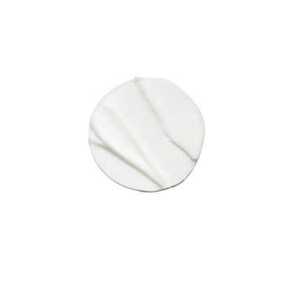 Kérastase Chronologiste hair mask texture — rich, luxurious formula that deeply nourishes, revitalizes, and adds shine to hair.