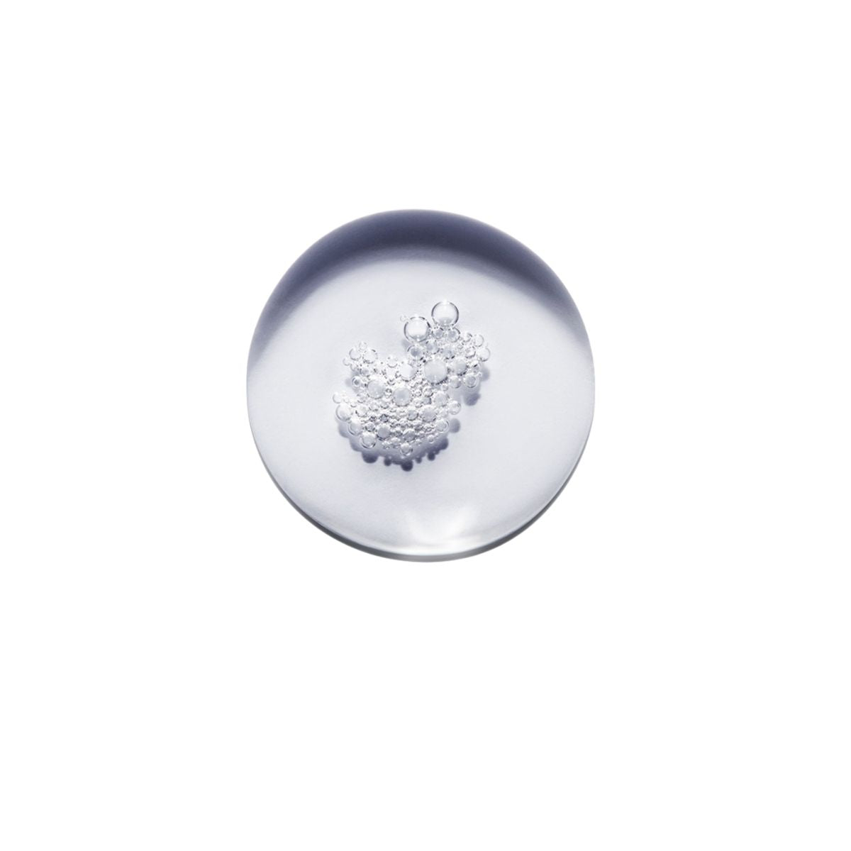 Kérastase Chronologiste shampoo texture — luxurious, rich formula that revitalizes and adds shine to hair.