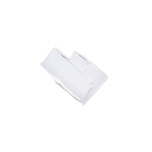 Kérastase Genesis conditioner texture — lightweight, strengthening formula that nourishes hair and reduces breakage.