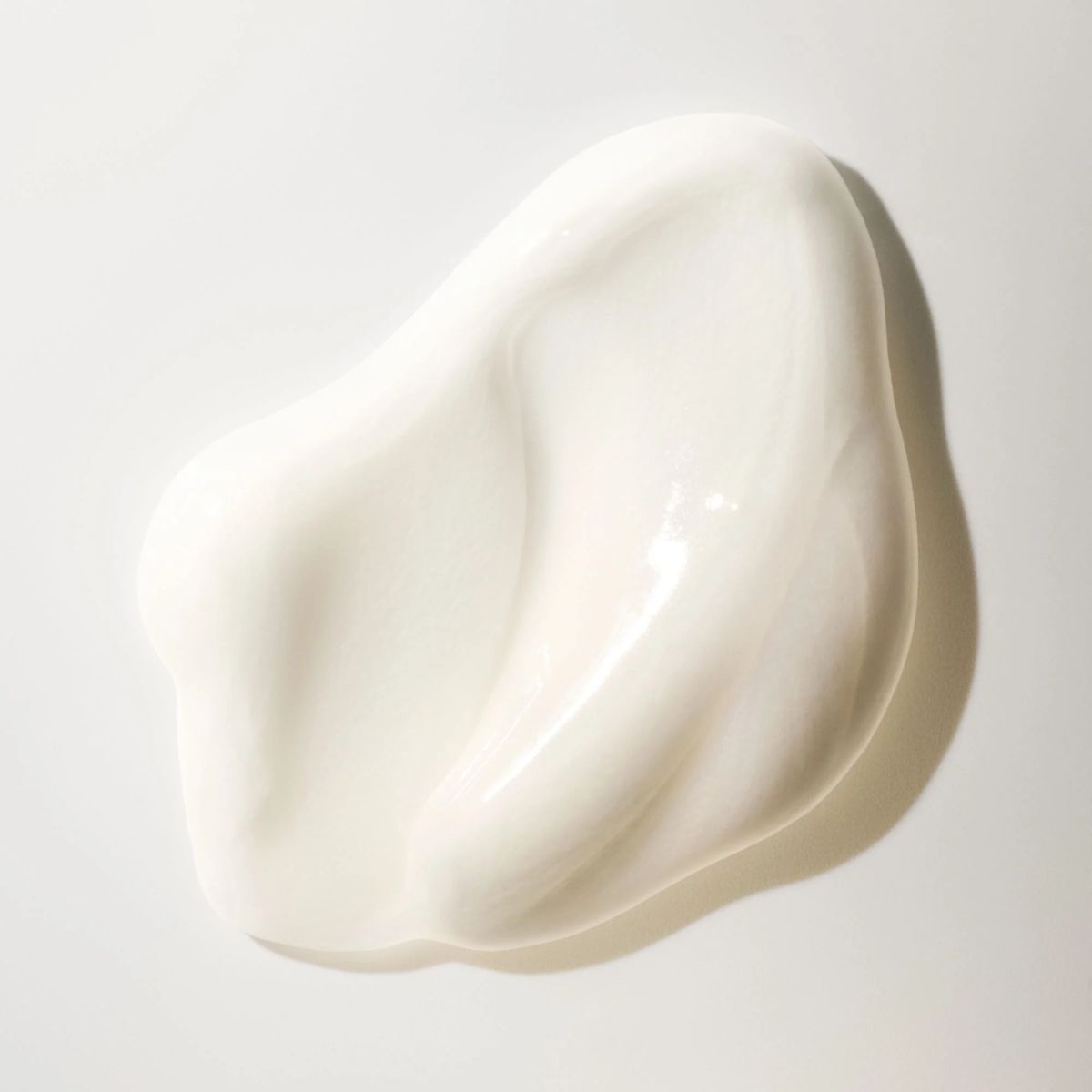 Oribe Hair Alchemy Conditioner – Close-Up Texture of Professional Haircare Product