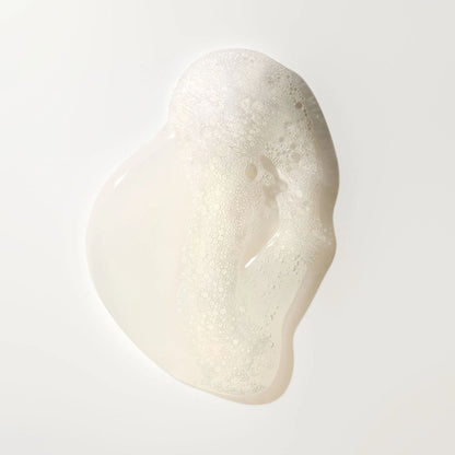 Oribe Hair Alchemy Shampoo – Texture Detail Showing Smooth, Hydrating Formula