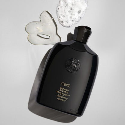 Oribe Signature Shampoo – Close-Up Texture of Smooth, Clean Haircare Formula