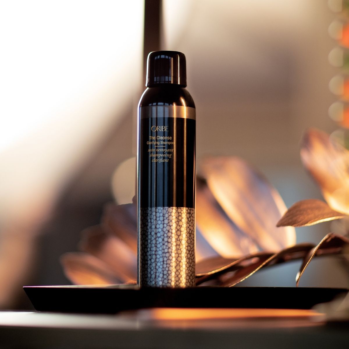 Oribe The Cleanse Clarifying Shampoo – Luxury Salon Haircare with Background Styling